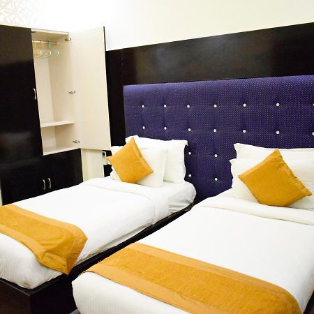 Hotel Pearl Blue Agra  Buitenkant foto