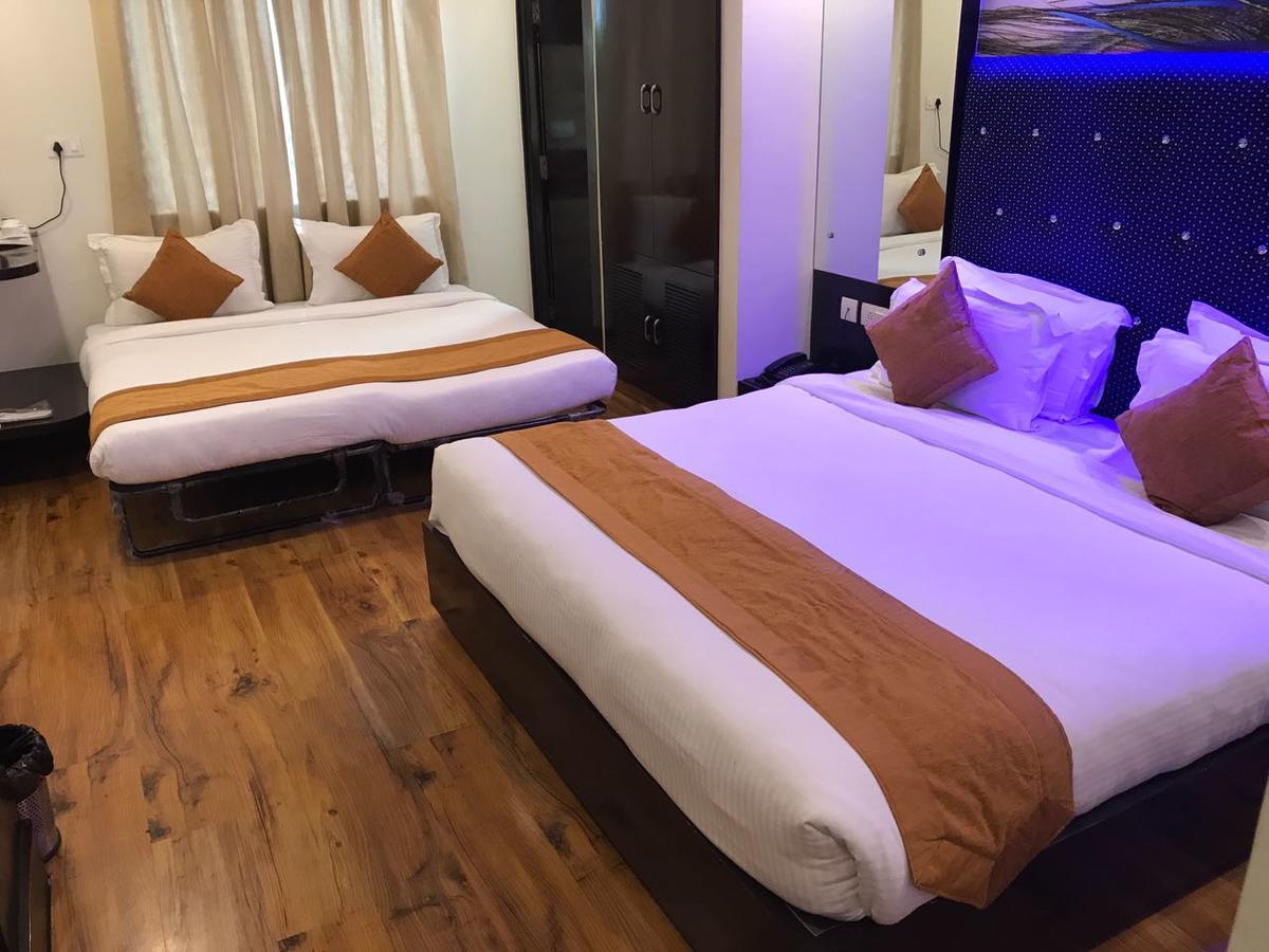 Hotel Pearl Blue Agra  Buitenkant foto