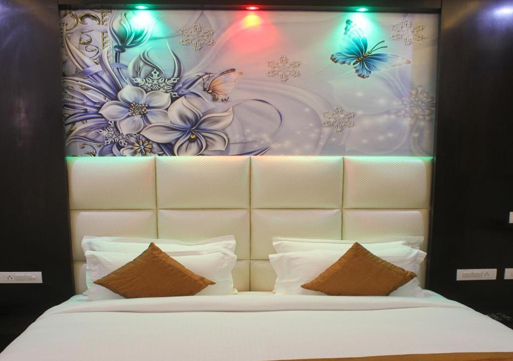 Hotel Pearl Blue Agra  Buitenkant foto