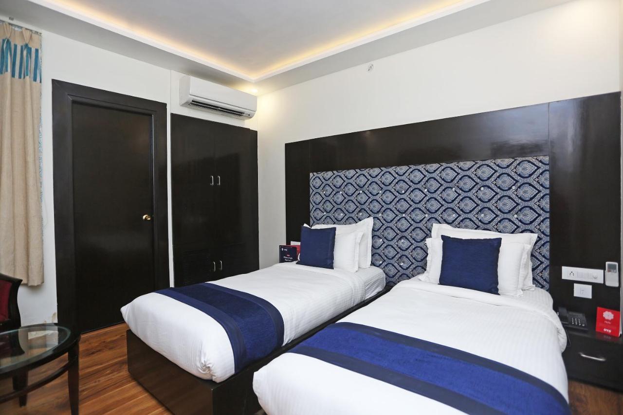 Hotel Pearl Blue Agra  Buitenkant foto