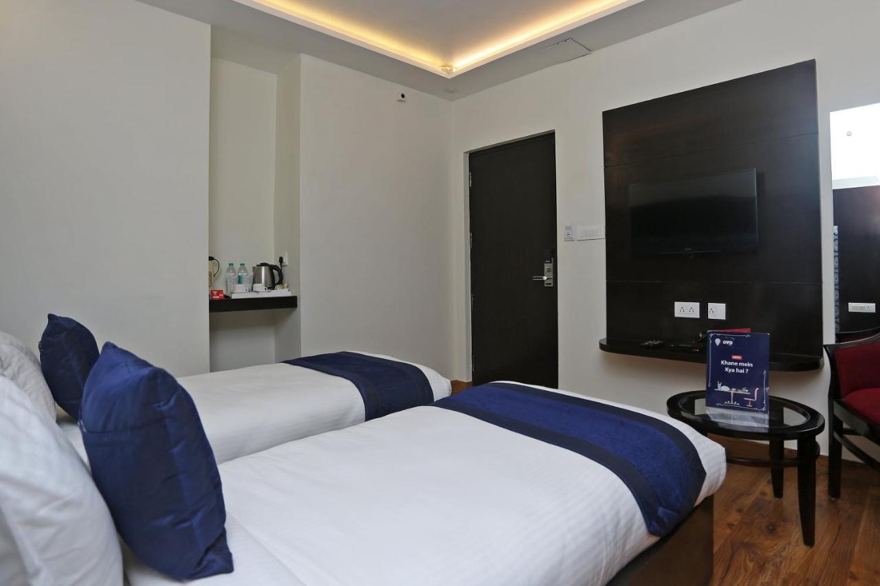 Hotel Pearl Blue Agra  Buitenkant foto