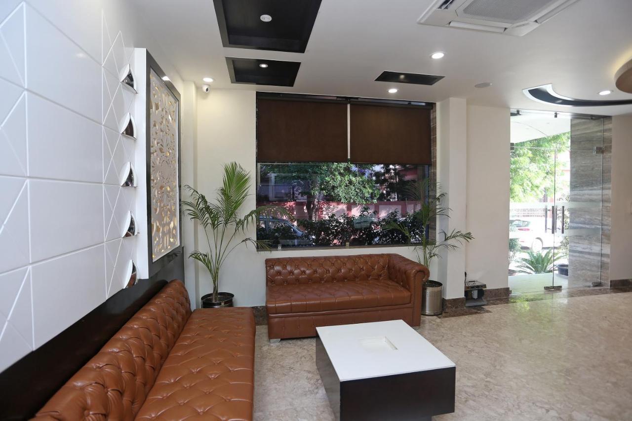 Hotel Pearl Blue Agra  Buitenkant foto